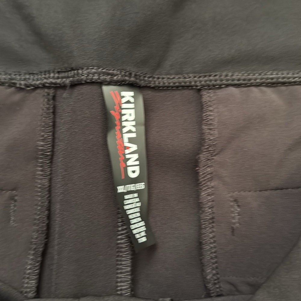 Kirkland Signature women’s Dark Pants - Picture 2 of 3
